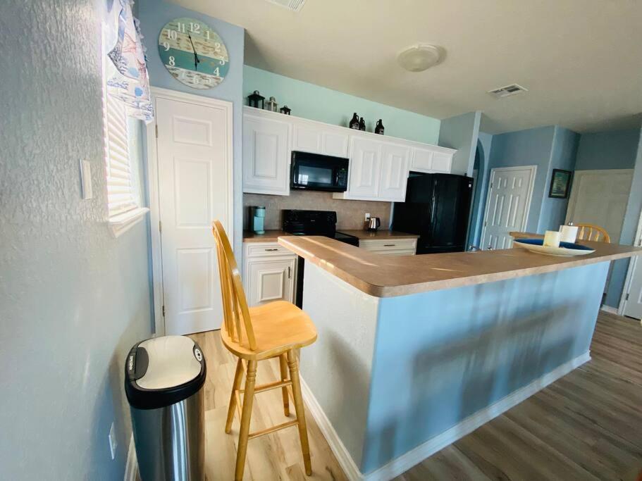 Beach House With Ocean View Surfside Beach Buitenkant foto