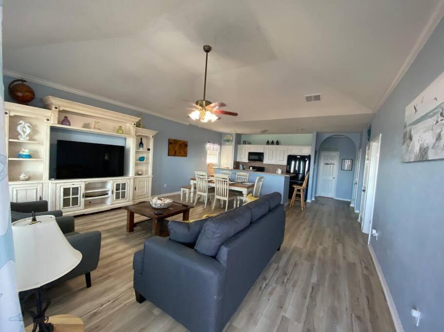 Beach House With Ocean View Surfside Beach Buitenkant foto